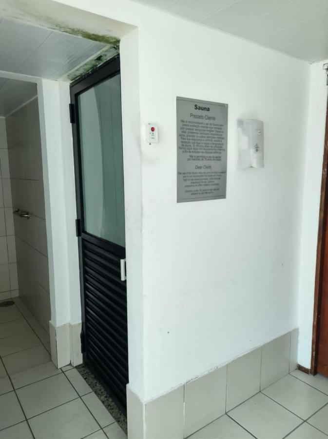 Flat Suite Natal Luaran gambar