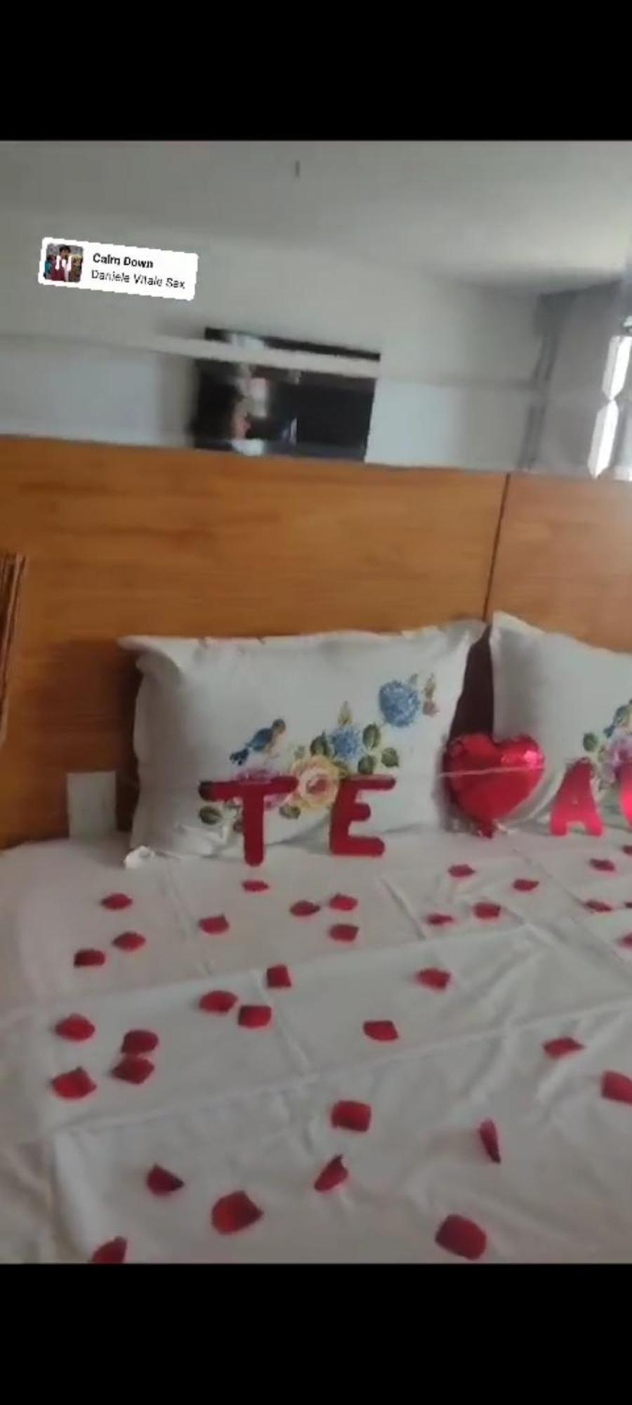 Flat Suite Natal Luaran gambar
